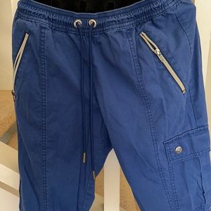 Nice blue Jaannu Scrubs